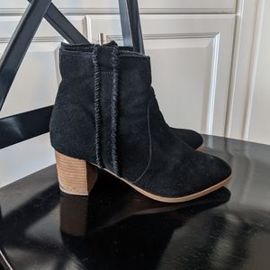 Coconut by Matisse black suede leather braided booties size 8